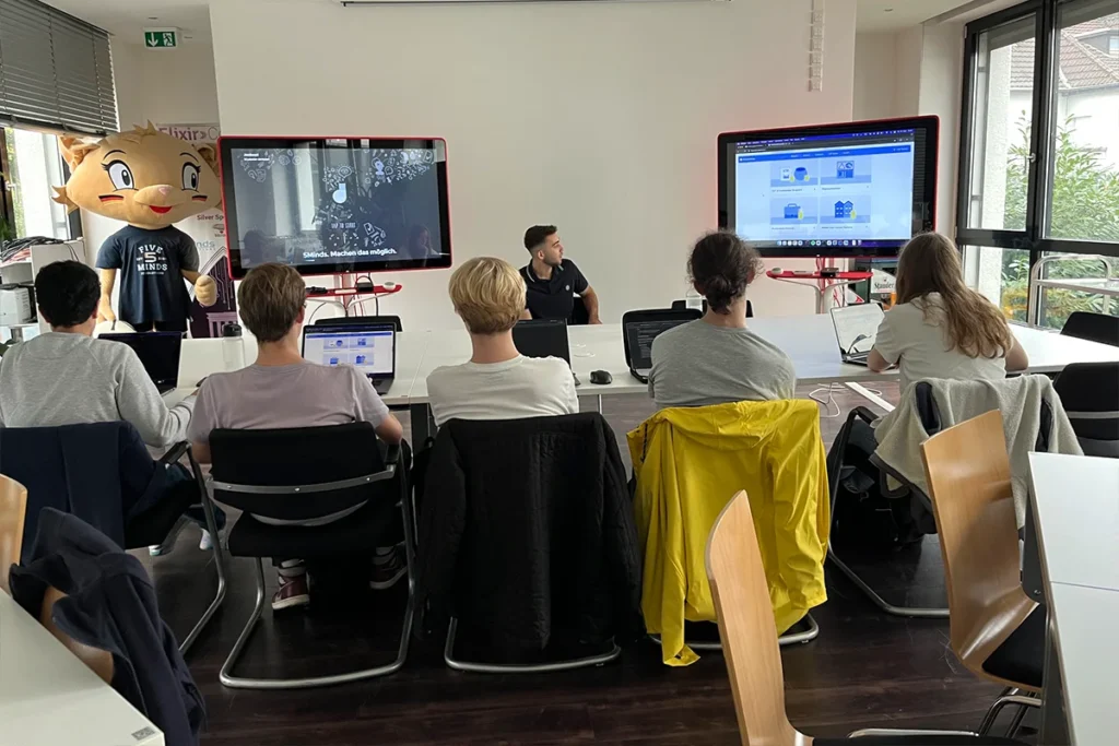 5Minds Informatik AG Besprechung